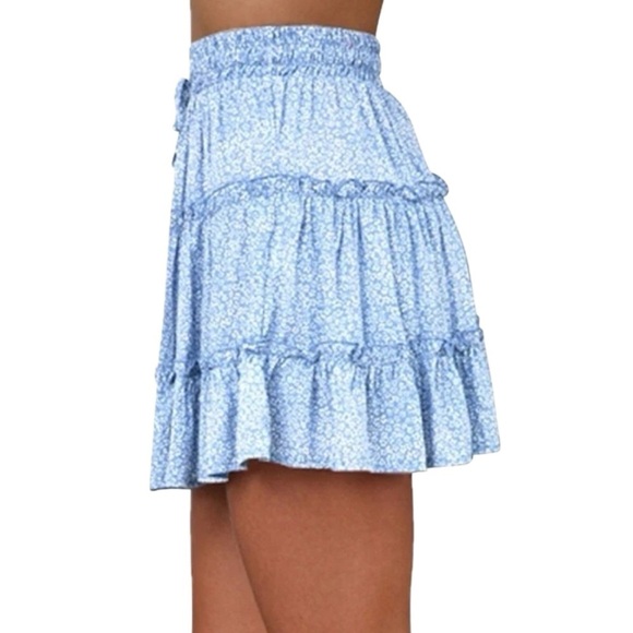 Sienna Sky Dresses & Skirts - Sienna Sky Ruffled Mini Skirt Size Medium
